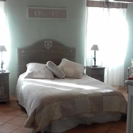Bed and breakfast L'avelan D'hote La Trinité